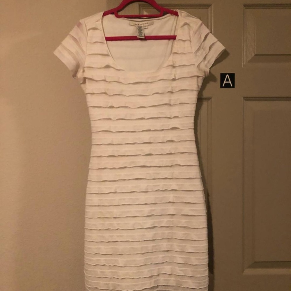 Max studio white ruffle body con dress